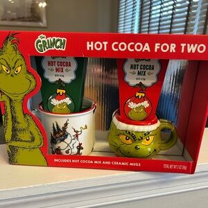 The Grinch Hot Cocoa Mug Set